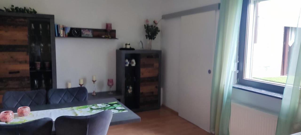 Schoene 3 Zi. Ferienwohnung Vor Den Toren Frankfurt Dreieich Exterior photo